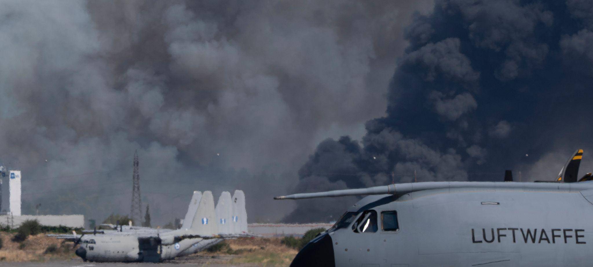 F-4 Phantom stürzt bei Flugshow in Griechenland ab